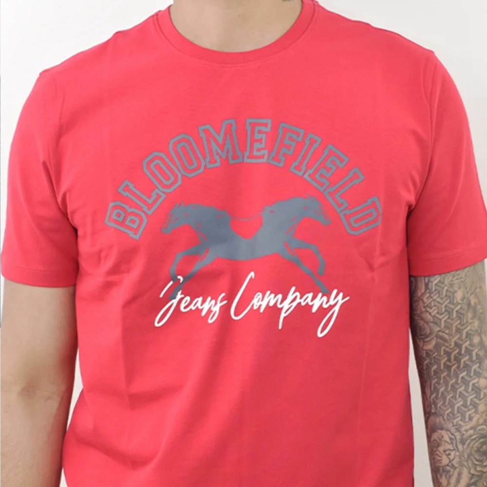 Bloomefield Red Short Sleeve Tee with Classic Design